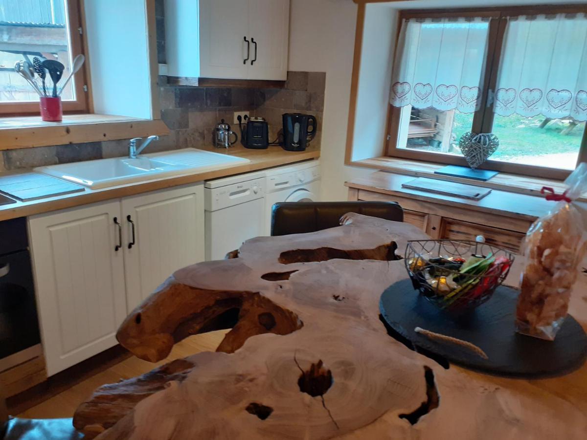 La Grange De Pimberty - Beautiful Apartments 27 Miles From Geneva Vailly Exterior photo